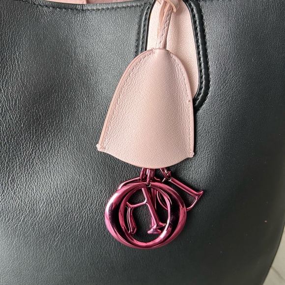 Authentic Dior Addict calfskin Tote - Picture 2 of 9